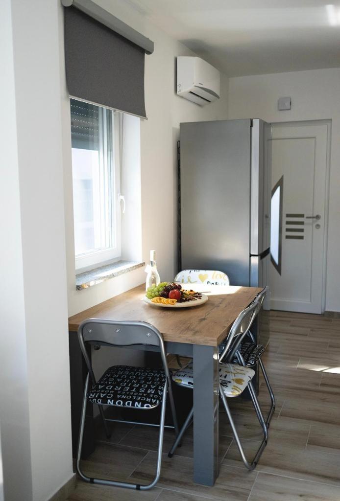 Apartmani Jedro Šilo Eksteriør billede