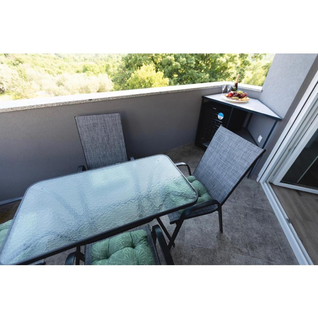 Apartmani Jedro Šilo Eksteriør billede