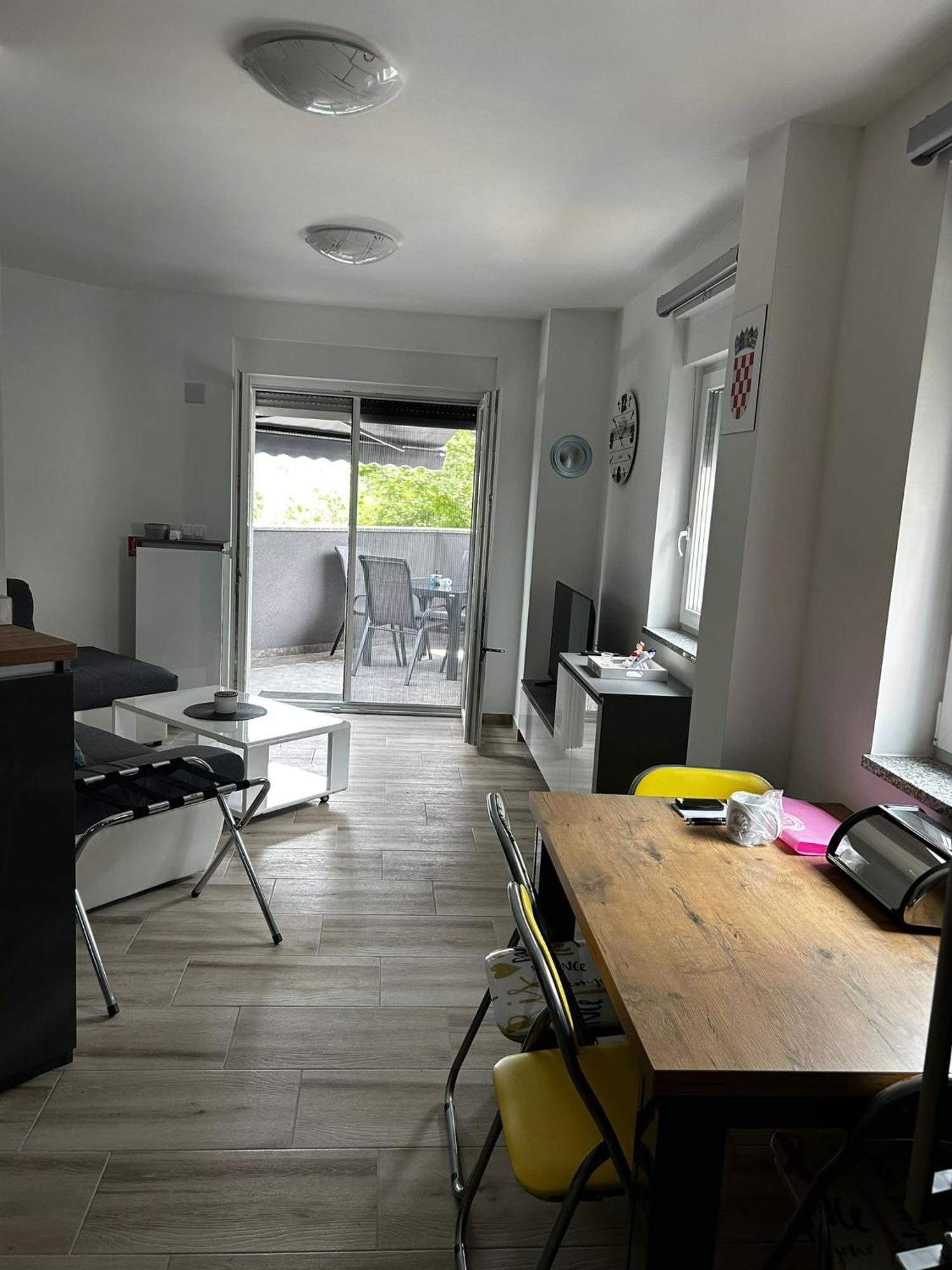 Apartmani Jedro Šilo Eksteriør billede
