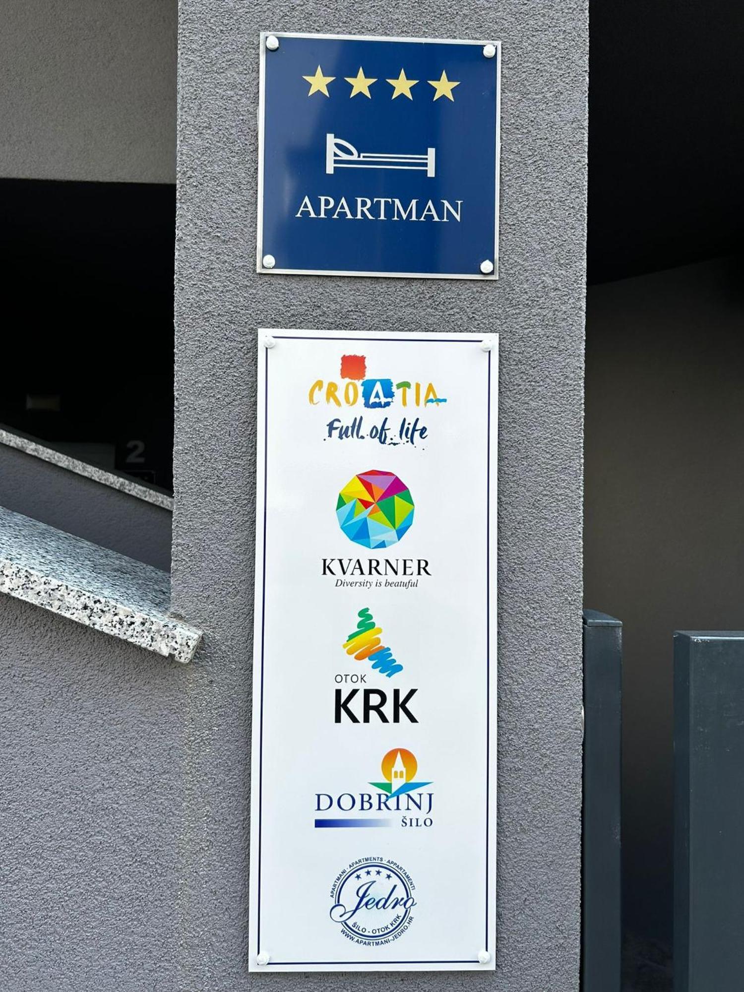 Apartmani Jedro Šilo Eksteriør billede